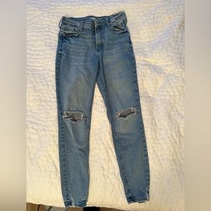 Light Wash Distressed Jeans